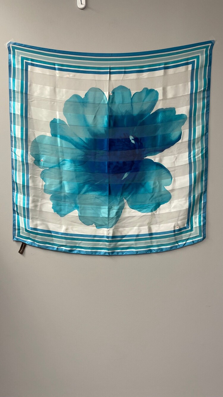 Adrienne Vittadini Blue Floral Silk Scarf Square Vintage
